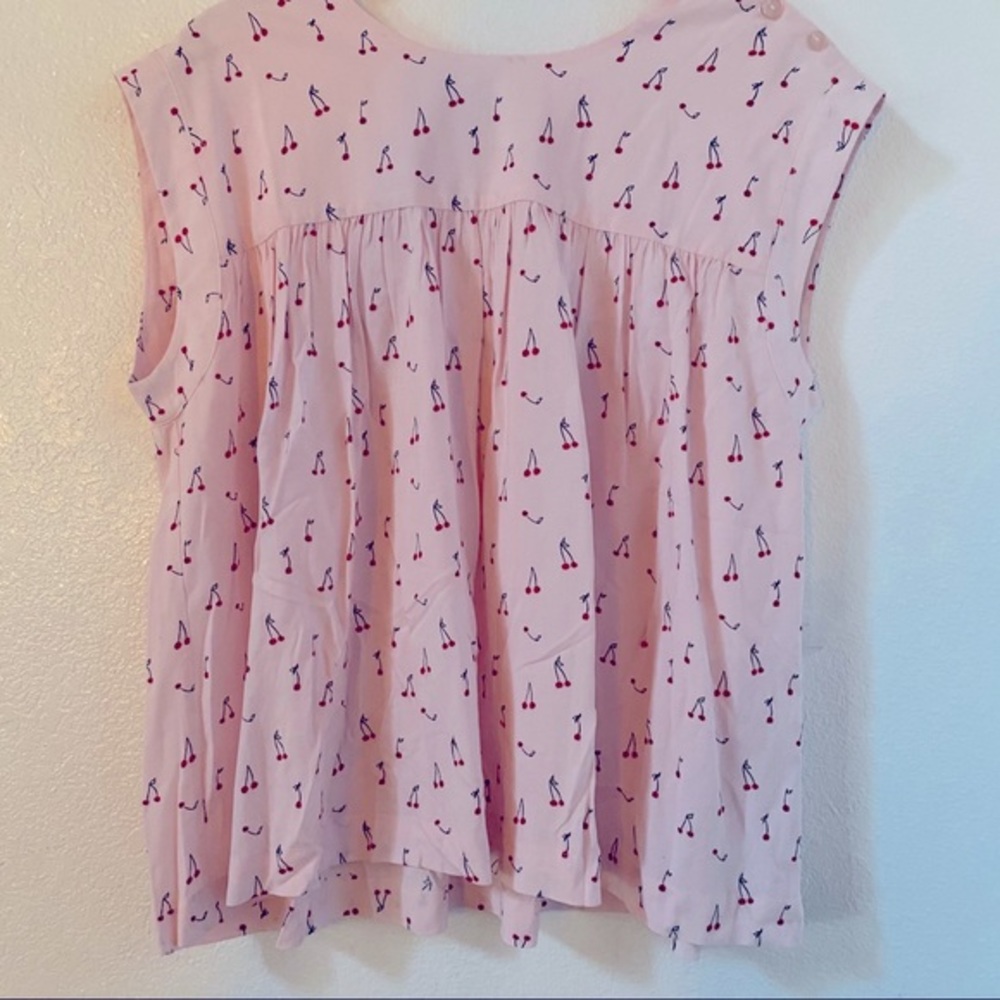 Karl Marc John pretty cherry print top NWT small